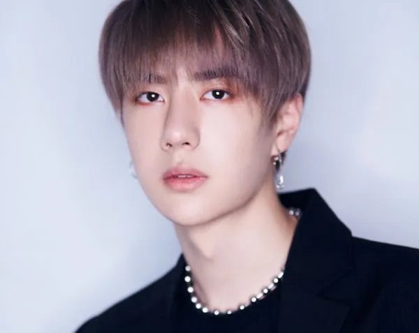 王一博有女朋友是真的吗