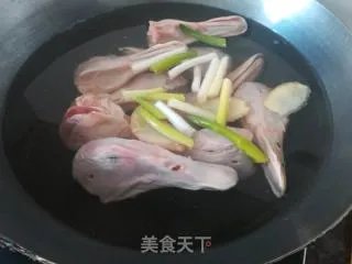 麻辣鸭头