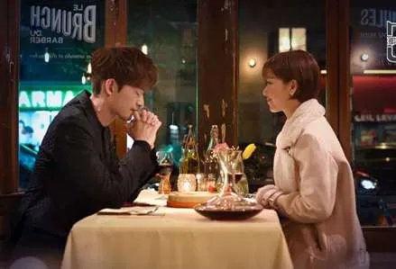 《如若巴黎不快乐》小说结局是什么？佟卓尧阮曼君最后在一起吗