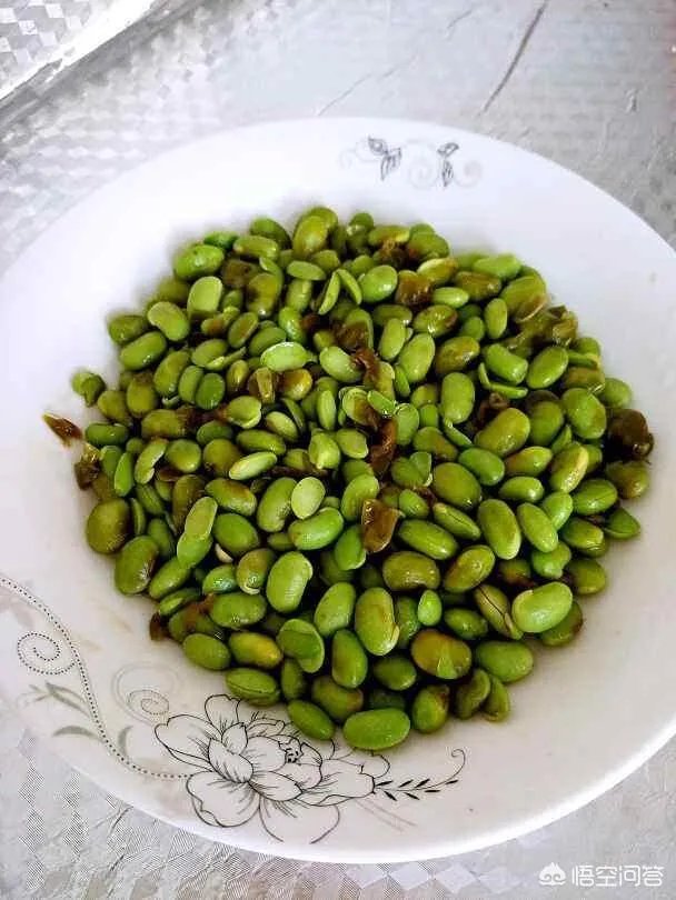 青豆炒肉怎么做好吃，青豆炒肉的家常做法？