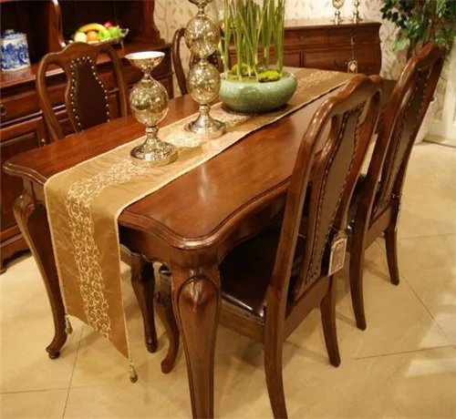 实木餐桌椅的优点有哪些 如何辨别实木餐桌椅的优劣