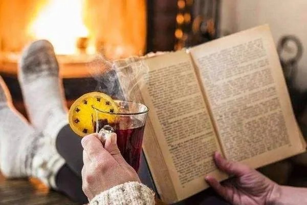 余尝谓读书有三到,谓心到、眼到、口到的意思？