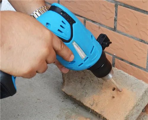 冲击电钻怎么使用