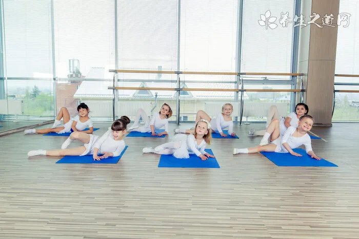 秋冬季节如何自制手膜？手部皮肤美白的方法有哪些？[图]