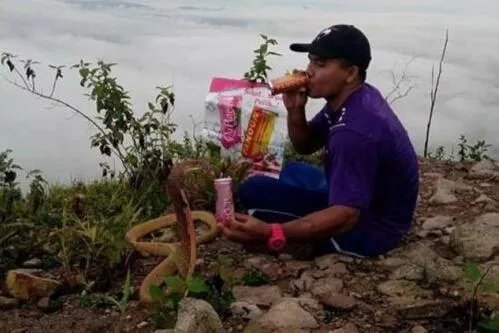 男子与蛇结婚同居 坚持认为蛇是其女友转世