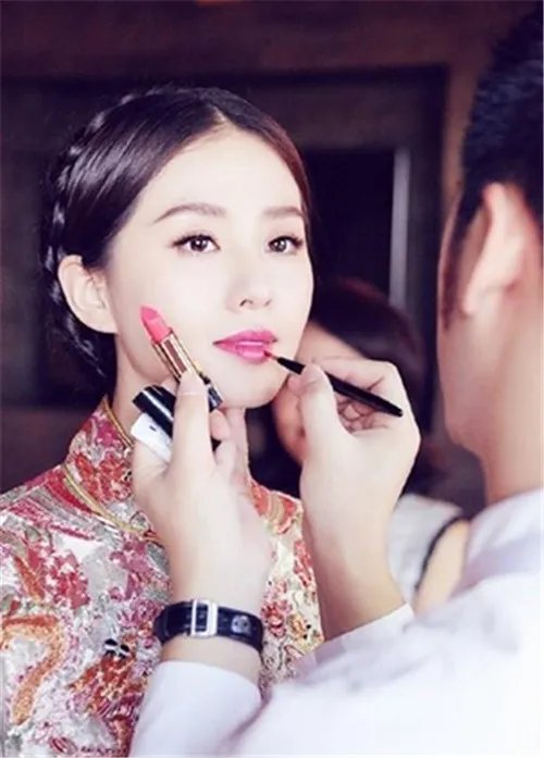 最美的婚礼妆容 让美的记忆存留一世