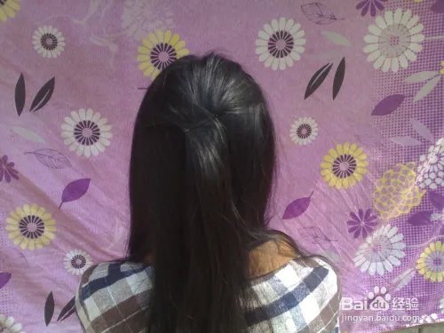 盘发教程：简单好看的盘发教程图解