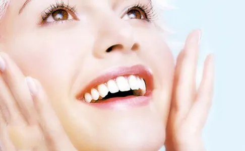 自体脂肪填充泪沟