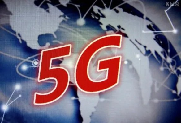 5G无人驾驶巴士 最大时速为20 公里