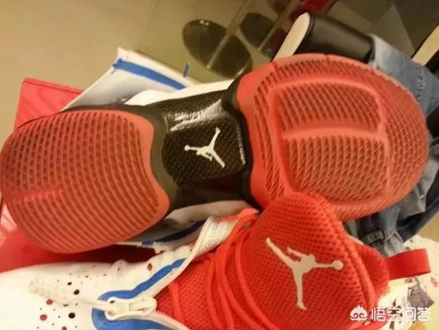 AJ28和AJ33哪个好，有什么建议？