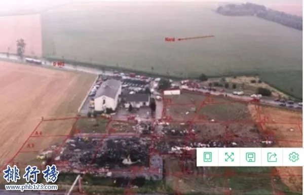 世界十大空难事故：日本航空123号班机520人遇难(史上最惨)