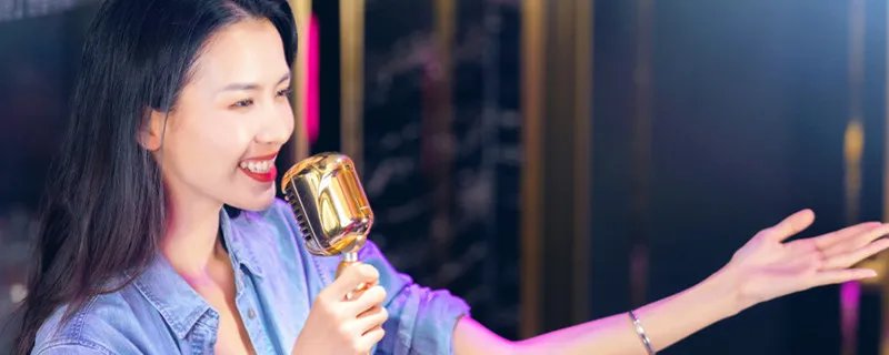 让青春吹动了你的长发是什么歌曲 让青春吹动了你的长发是什么歌曲歌词