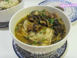 老坛酸菜牛肉面