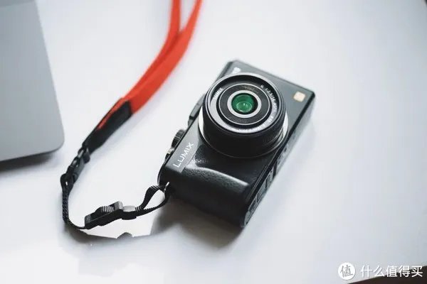 摄影器材 篇一：500元的口袋相机——松下 GX1