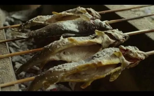 你私藏了哪些美食类电脑壁纸愿意分享？