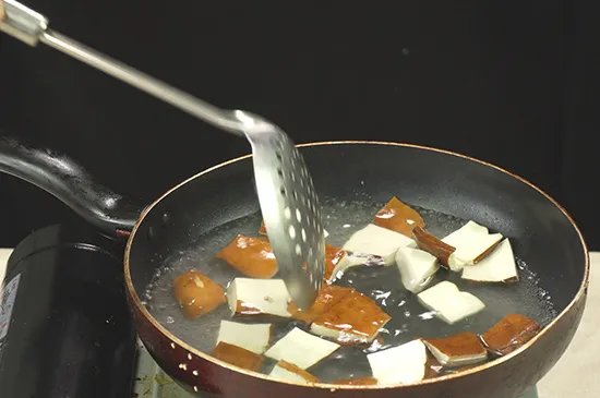 尖椒干豆腐的做法