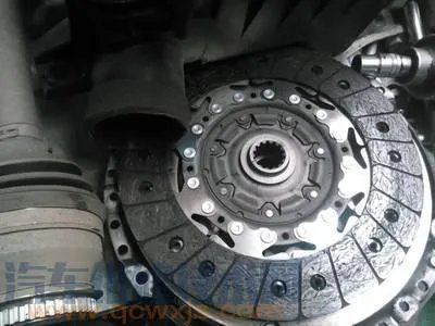 最全最准确汽车保养周期表（附对照表）