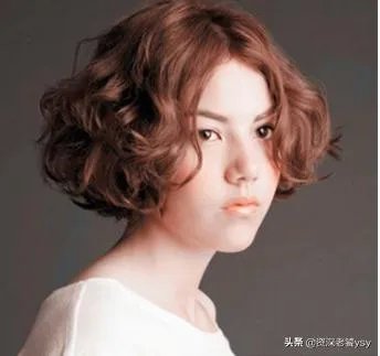 女生时尚短发发型图片？