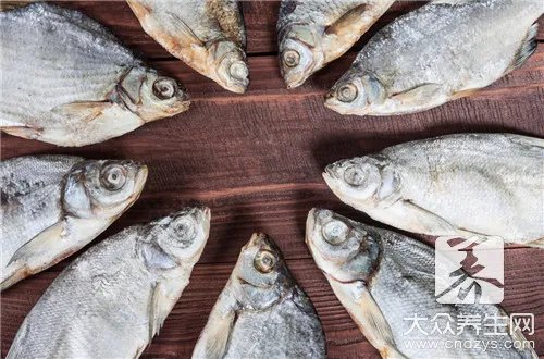 刺鳐与魔鬼鱼的区别是什么？