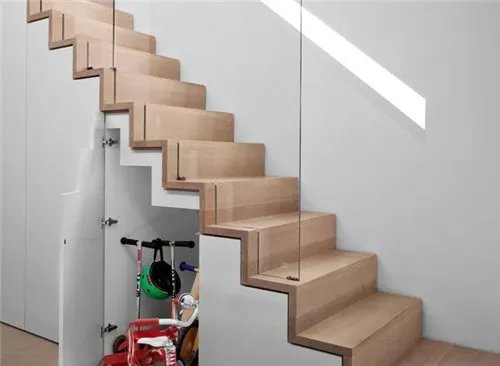 楼梯踏步尺寸标准是什么