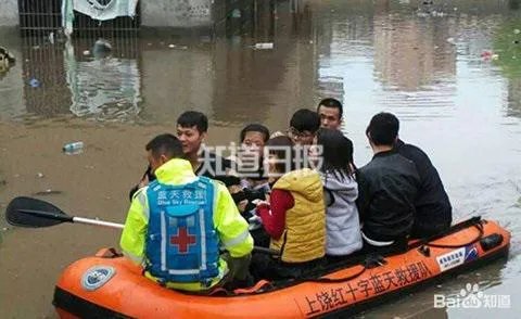 南方暴雨北方旱，天气怎么这么极端？