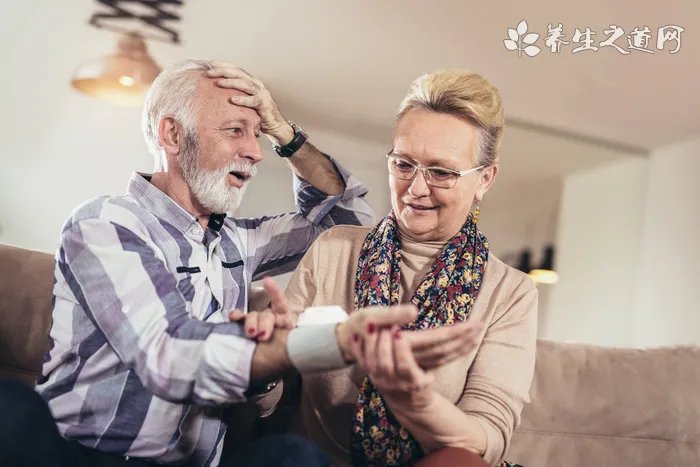 关于自动补胎液使用时的注意事项