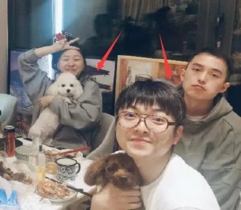 金靖舒奕橙恋情曝光,金靖的身高多少及资料