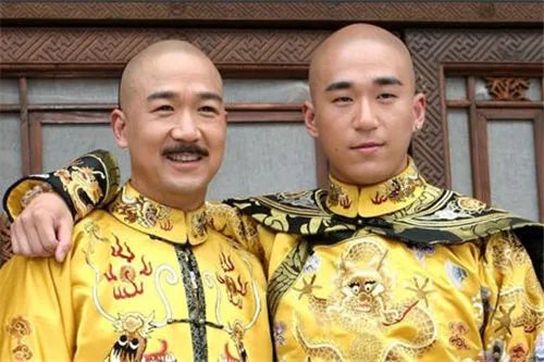 张国立儿子张默被杀了吗？ 最让人不省心的轻狂星二代