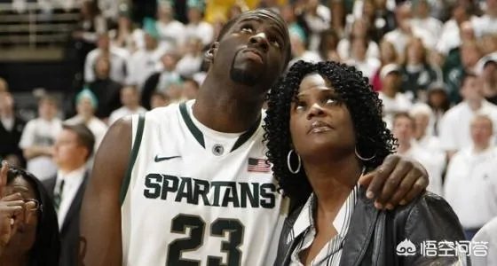 杜兰特友善回应格林母亲，怎样看待他这次的情商爆表？