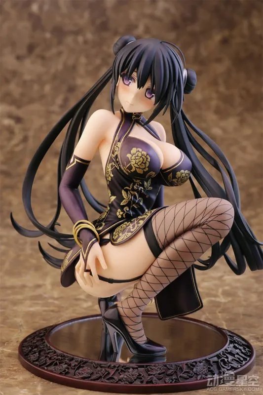 吊带袜旗袍秀身姿 冬月茉莉手办的邪恶玩法