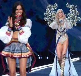 维密上扶奚梦瑶起来的模特是谁？