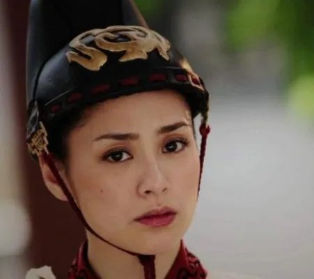 历史上的上官婉儿和武则天是什么关系？