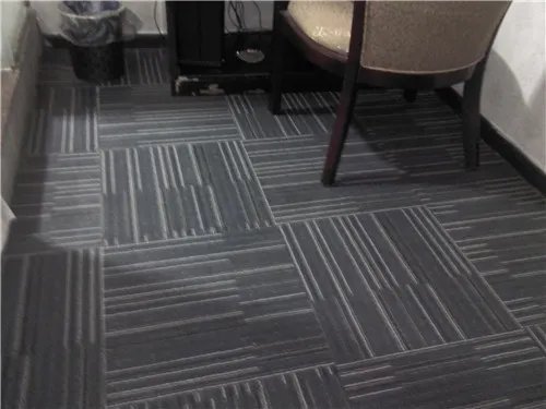 你青睐于pvc片材还是卷材的地板？pvc片材贵吗？