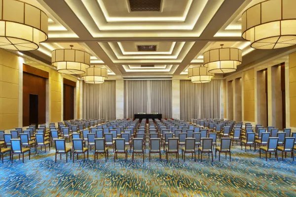 瑞吉酒店是哪个集团的