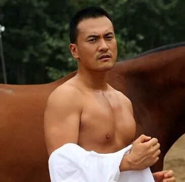 赫子铭家庭背景显赫 与娇妻何洁出道经历解析