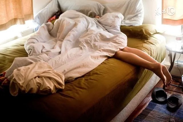 睡好觉成青年奢望，76%表示入睡困难，你怎么看？