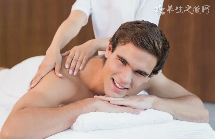 狗为什么会舔自己的爪