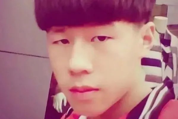 他放弃百万年薪，参军入伍，这个人是谁？