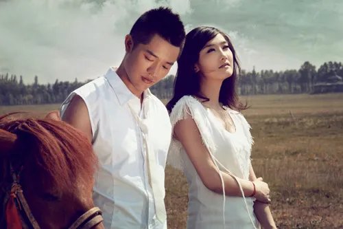 玲花结婚的时候，曾毅为什么哭了？