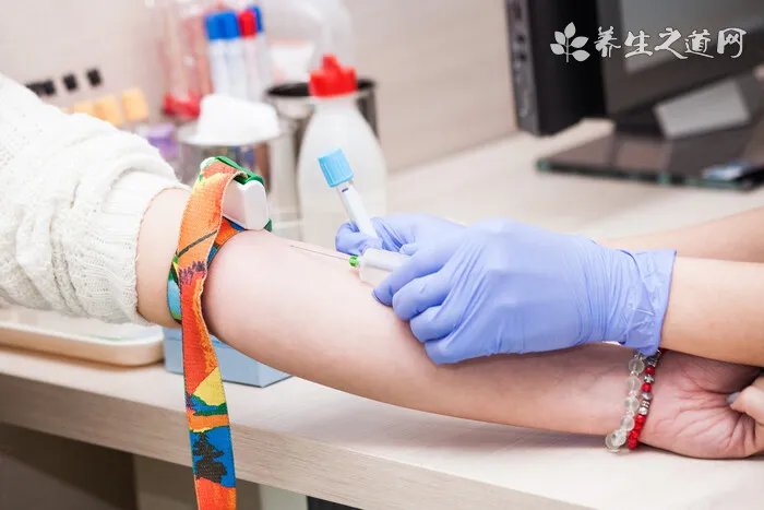 小狗翻肠子的症状