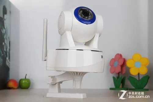 智能看护进家门 “小兴看看”摄像头体验