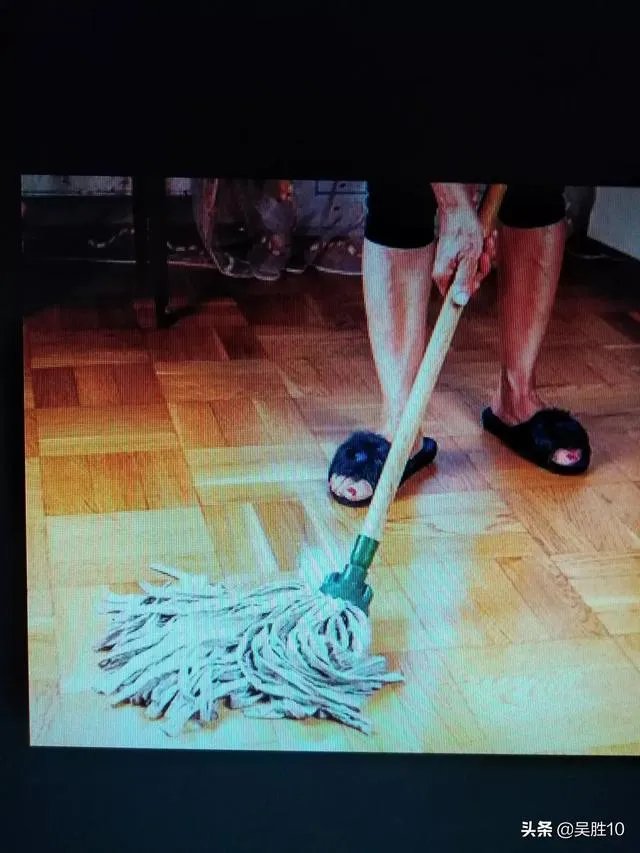 用什么拖地最干净？