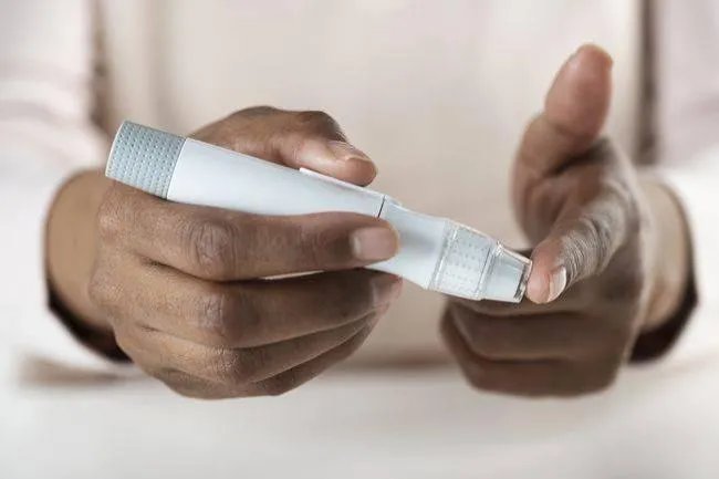 血糖试纸使用方法及图片