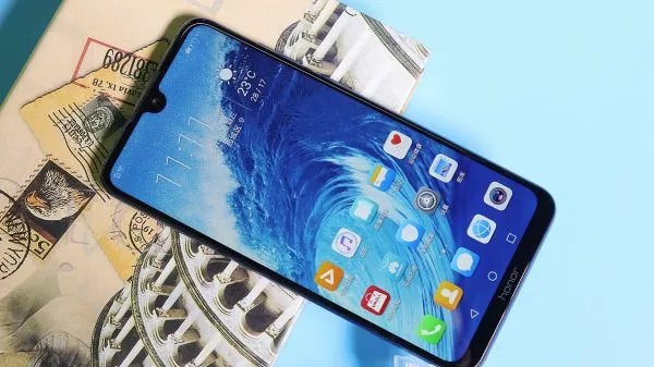 华为8x和8xmax哪个好，有什么区别？