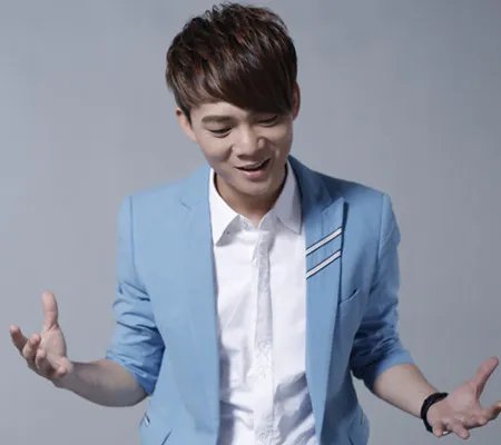 错错错六哲歌词赏析 独具韵味唱腔自成一派