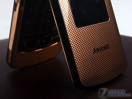 臻金经典延续 奢华风范三星S6888评测