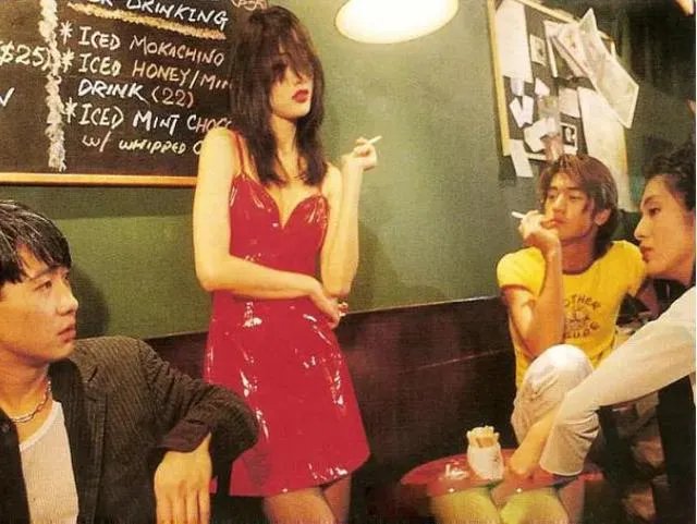 如何评价嫁入豪门的李嘉欣?