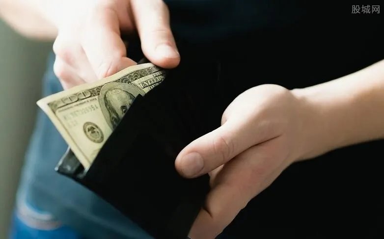 2018新浪卡贷上征信吗 新浪卡贷逾期有什么后果？