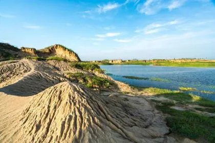 戊土生于丑月得令吗 不同季节出生的戊土是什么样的