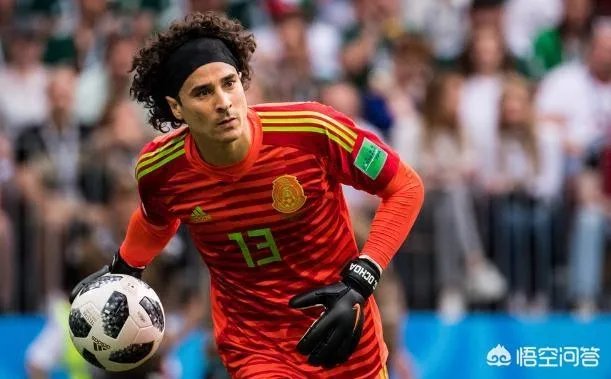 奥乔亚在世界杯赛场上表现惊人，但是为什么豪门俱乐部没有找他？